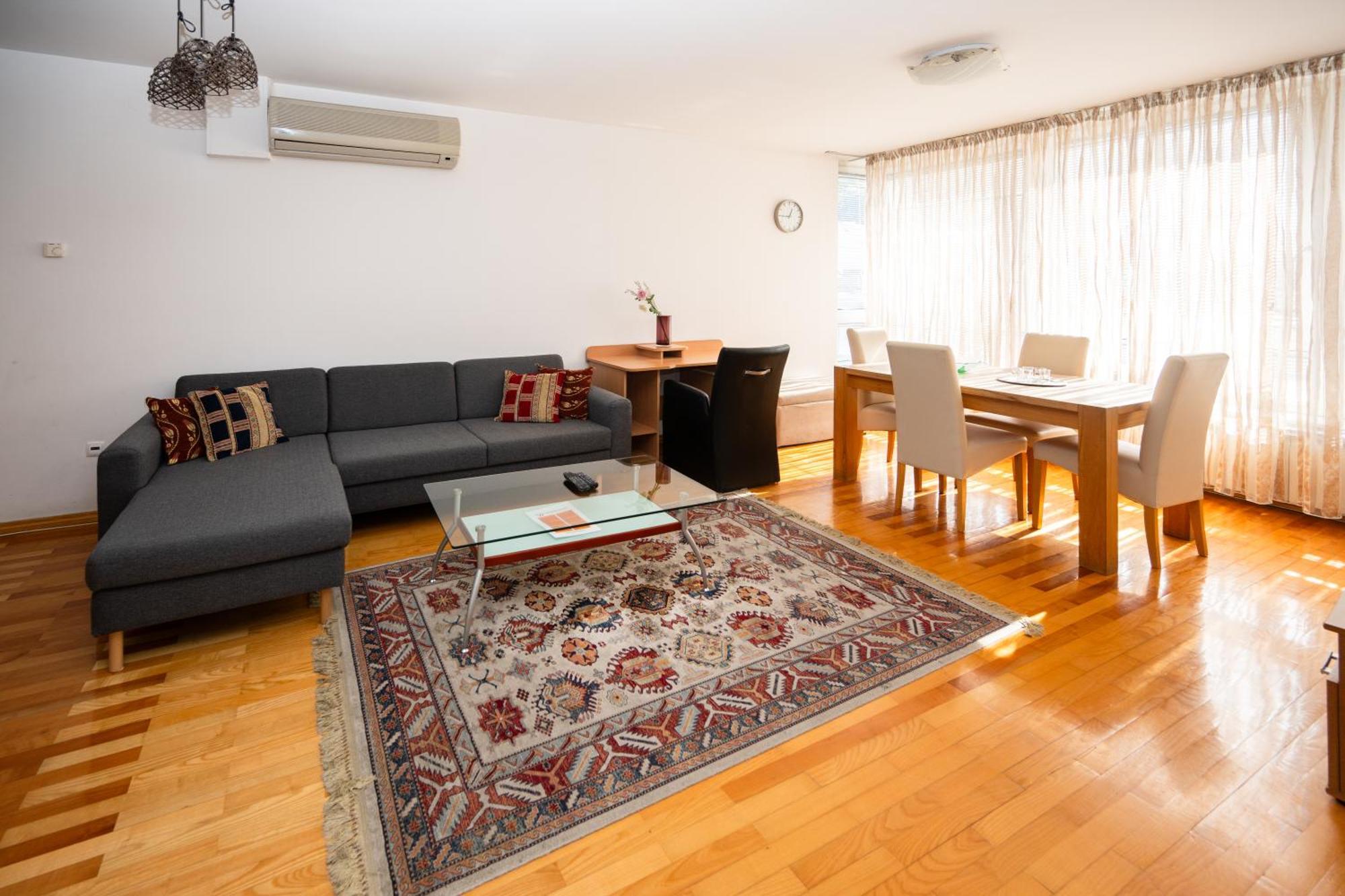 Modern 2Bdr Apartment In The Center- Free Parking Saraievo Exterior foto