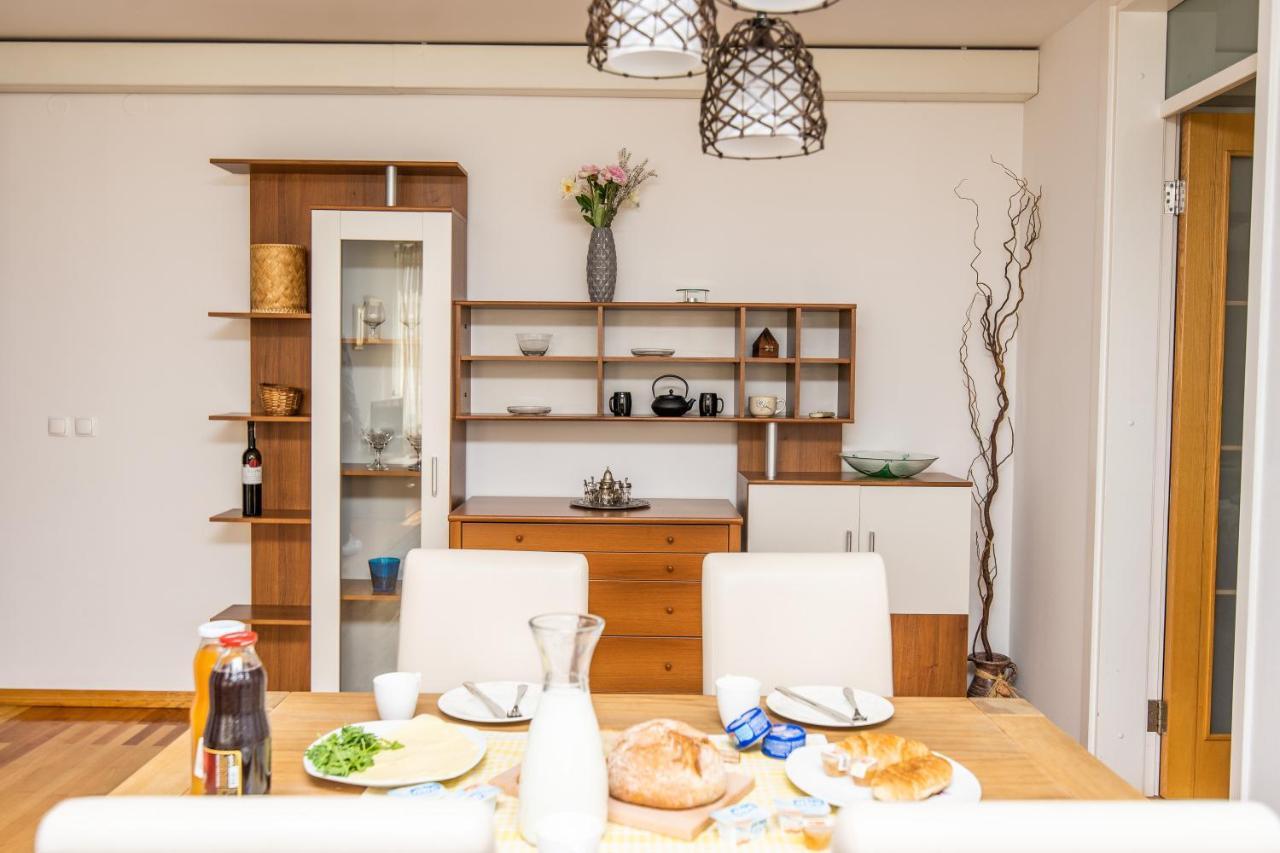 Modern 2Bdr Apartment In The Center- Free Parking Saraievo Exterior foto