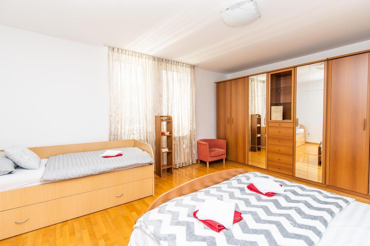 Modern 2Bdr Apartment In The Center- Free Parking Saraievo Exterior foto